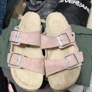 Birkenstock’s ladies Pink Sandals